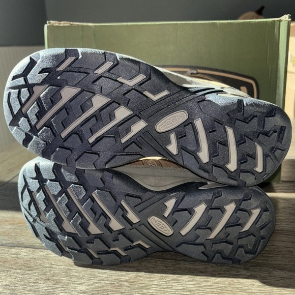 Keen Leather Hiking Boots NIB - Picture 6 of 10